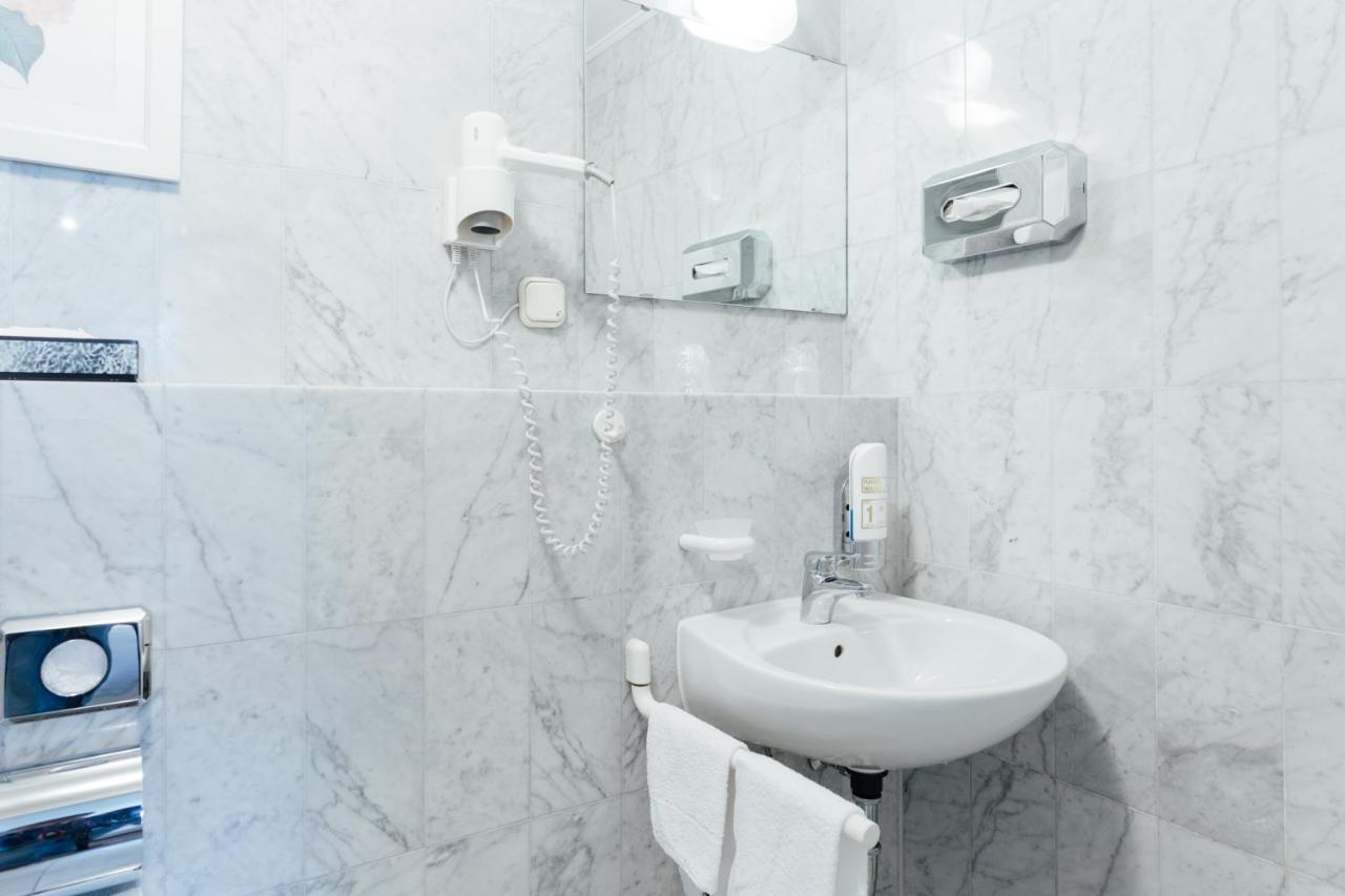 ויסבאדן Das Kleine Hotel In Ruhiger Stadtlage מראה חיצוני תמונה